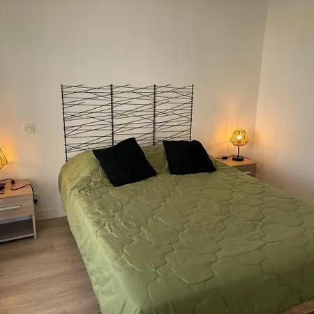 T2 Confort Entre Et Centre, A Pied Apartmán
